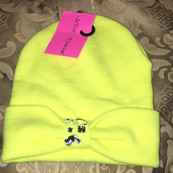 π NWT Betsey Johnson Neon Yellow Acrylic Hat - Picture 6 of 8